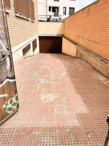 Local comercial en Alquiler en Opañel