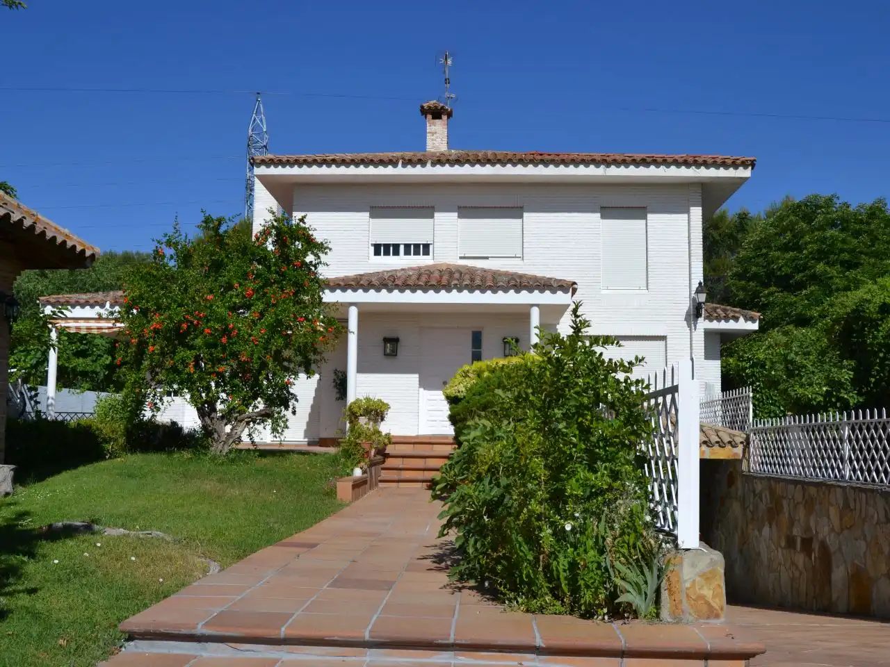 Houses for sale in Peñas Albas - Zulema Exterior view of Houses for sale in Villalbilla with Air Conditioner, Terrace and Swimming Pool