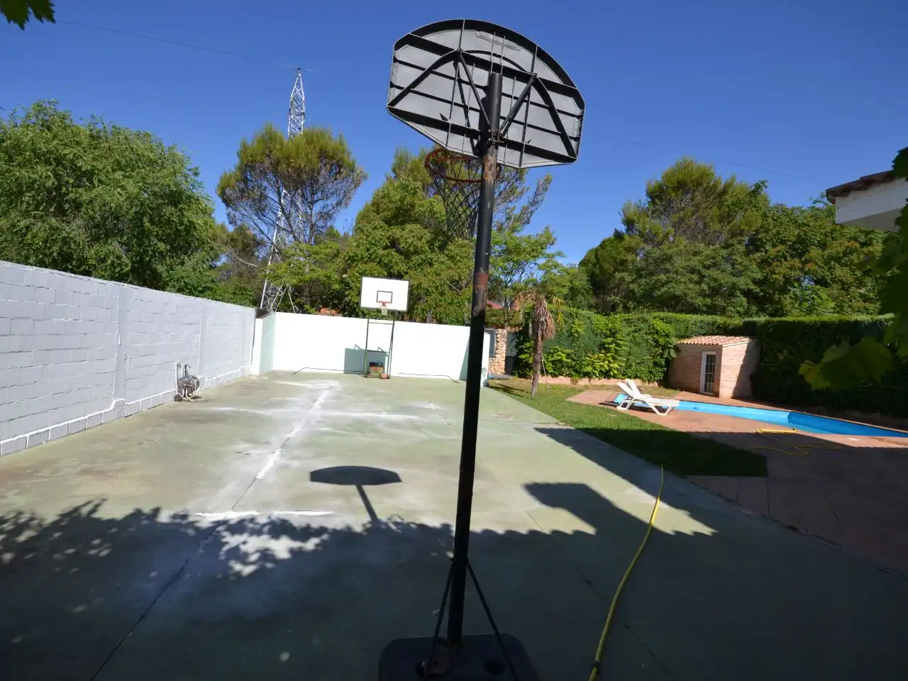 Houses for sale in Peñas Albas - Zulema Garden of Houses for sale in Villalbilla with Air Conditioner, Terrace and Swimming Pool