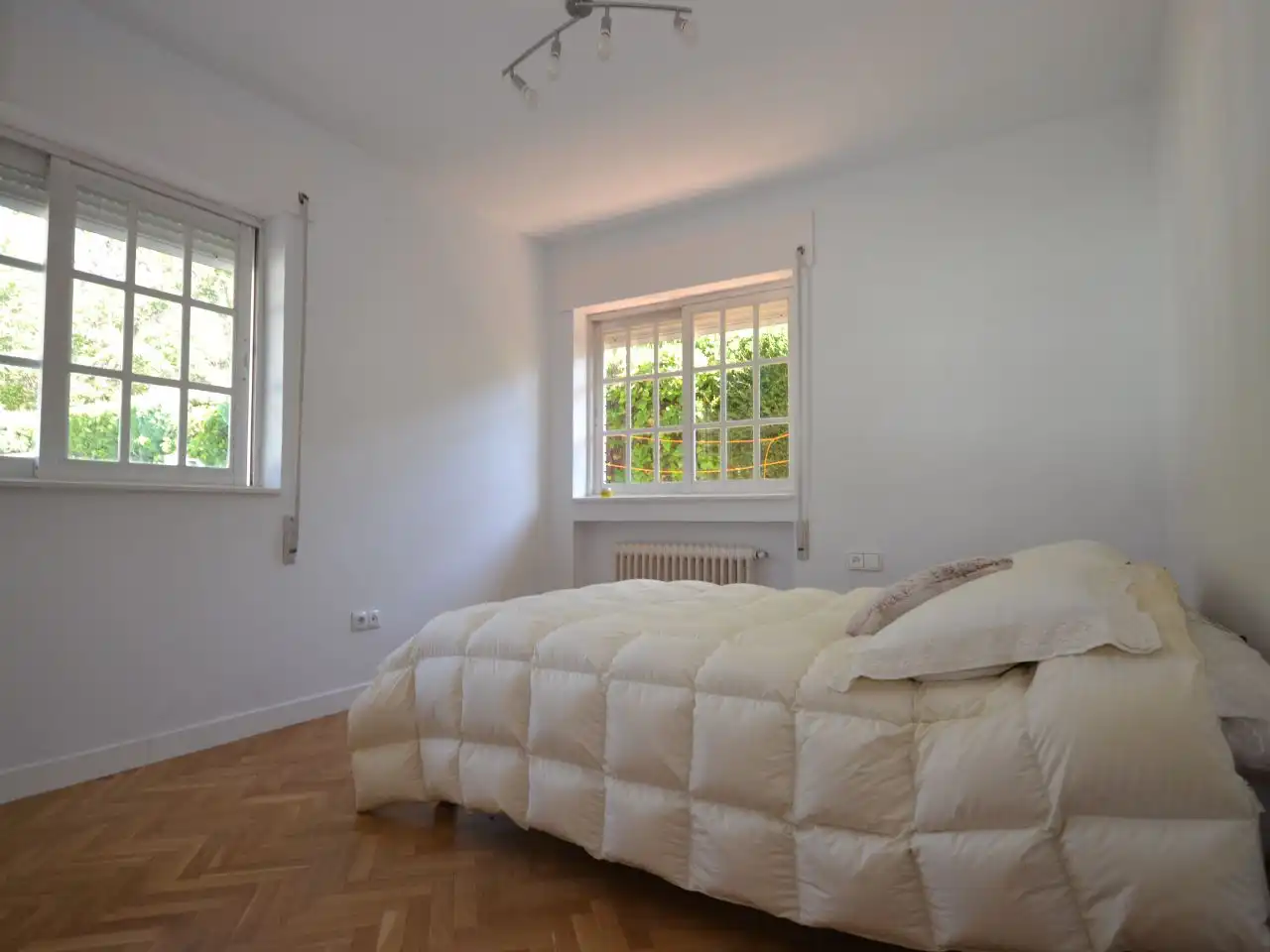 Houses for sale in Peñas Albas - Zulema Bedroom of Houses for sale in Villalbilla with Air Conditioner, Terrace and Swimming Pool