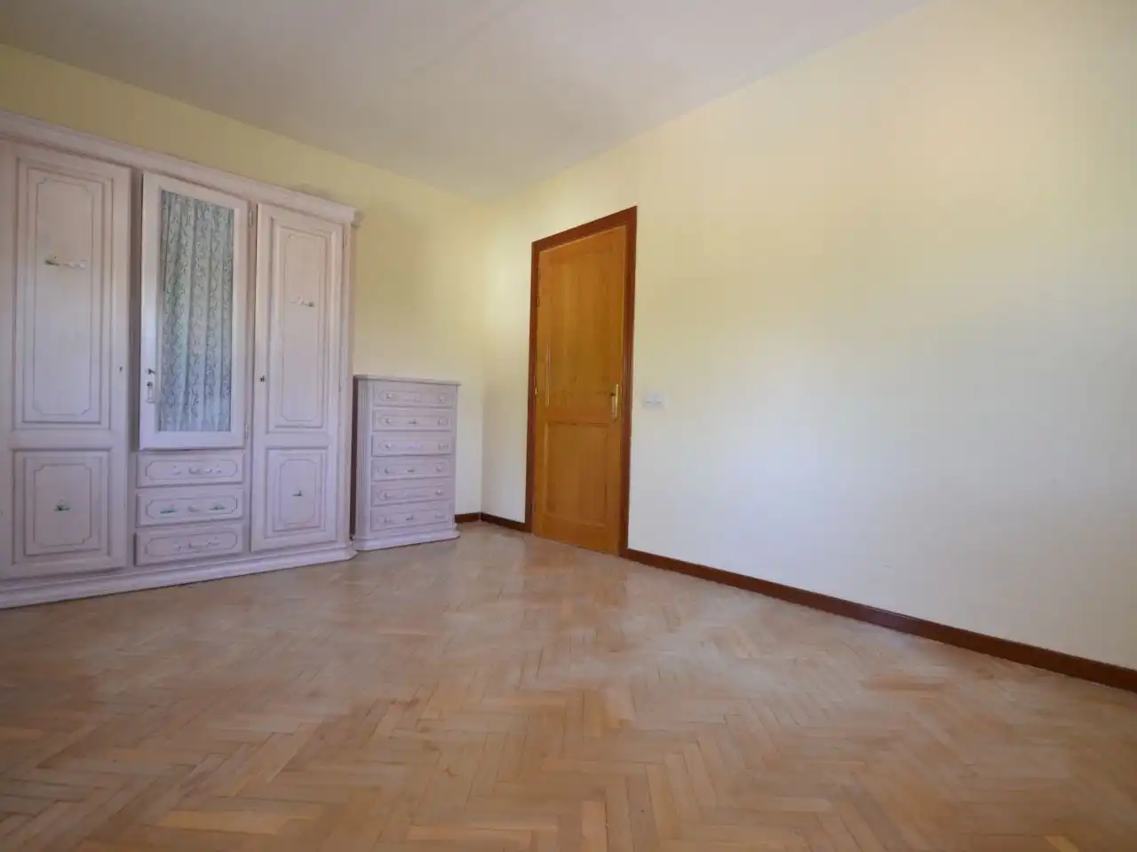 Houses for sale in Peñas Albas - Zulema Bedroom of Houses for sale in Villalbilla with Air Conditioner, Terrace and Swimming Pool
