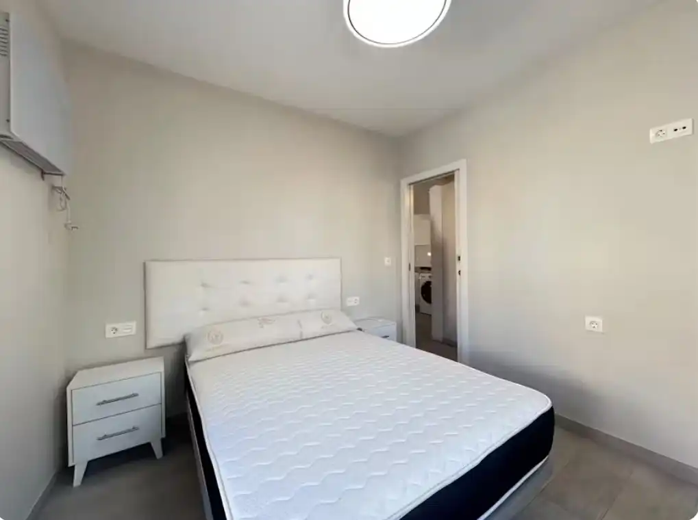Pis de lloguer a Calle Xauen, 13, Barrio de Zaidín Dormitori de Pis de lloguer en Granada amb Aire condicionat, Calefacció i Terrassa