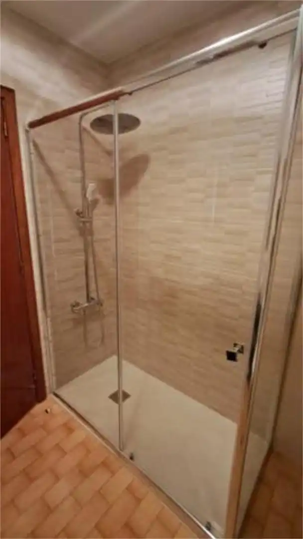 Flat for rent in Lalín Bathroom of Flat for rent in Lalín with Heating, Storage room and Furnished
