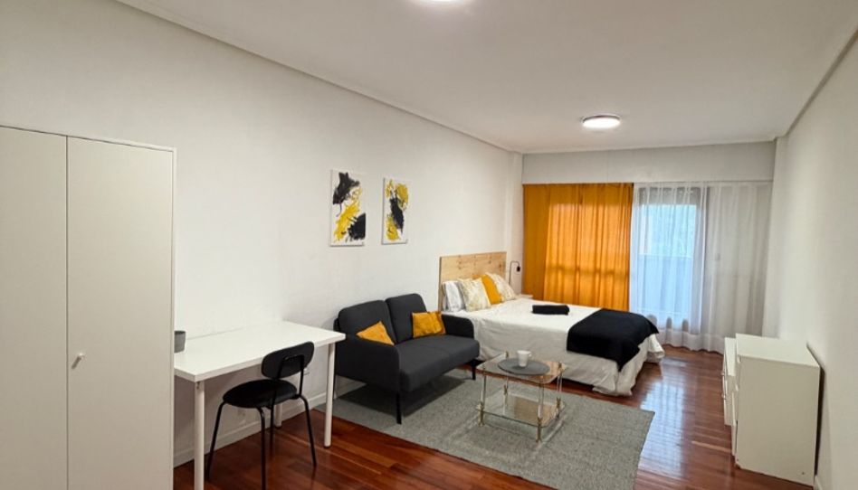 Room in Jauregizahar Kalea, 10, Amorebieta-Etxano, Bizkaia - image 1 Photo 1 of Room in Jauregizahar Kalea, 10, Amorebieta-Etxano, Bizkaia