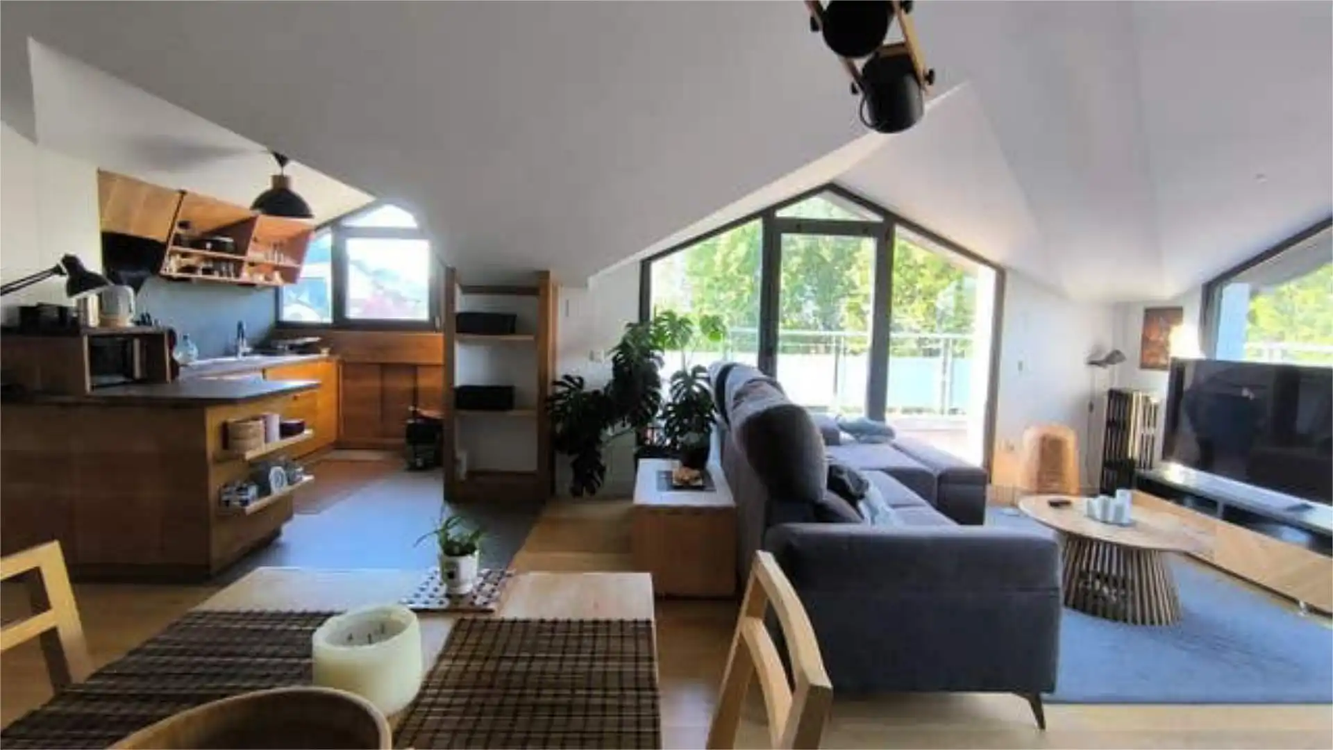 Wohnungen zur Miete in Mundaka Wohnzimmer von Wohnungen zur Miete in Mundaka mit Heizung, Terrasse und Möbliert