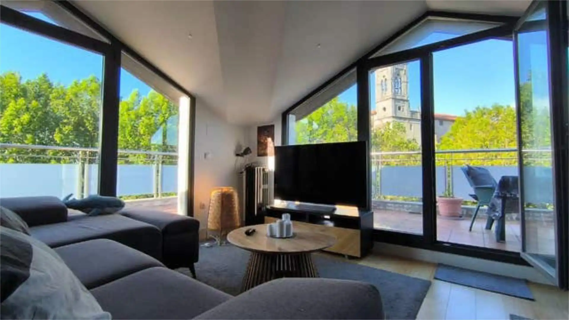 Wohnungen zur Miete in Mundaka Wohnzimmer von Wohnungen zur Miete in Mundaka mit Heizung, Terrasse und Möbliert