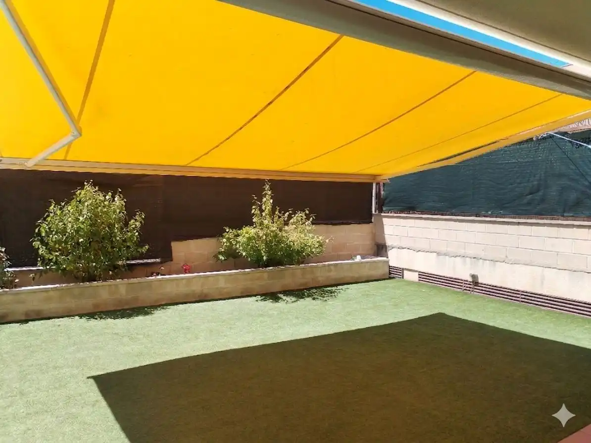 Piso en venta en Calle Reina Sofia, 11, PAU 2-600 Terraza de Piso en venta en Puertollano con Aire acondicionado y Piscina