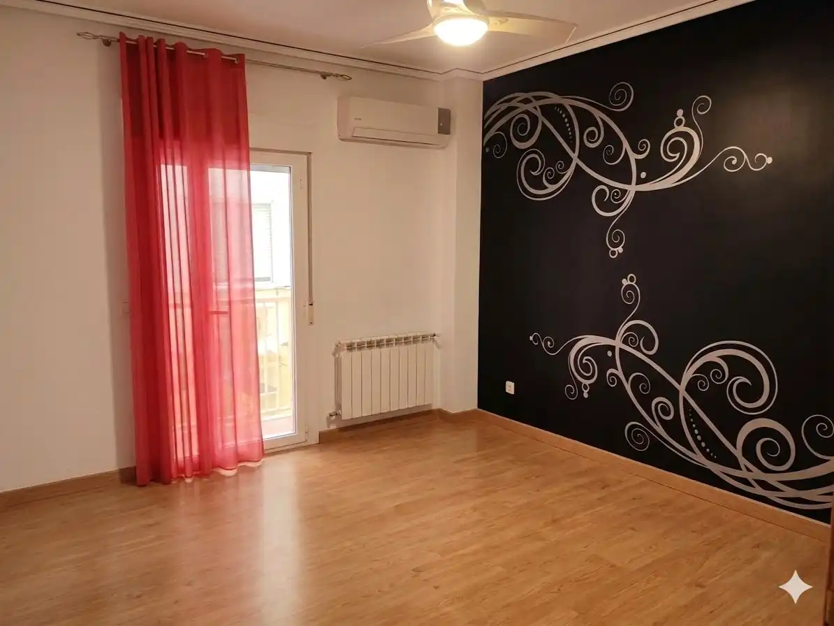 Piso en venta en Calle Reina Sofia, 11, PAU 2-600 Habitación de Piso en venta en Puertollano con Aire acondicionado y Piscina
