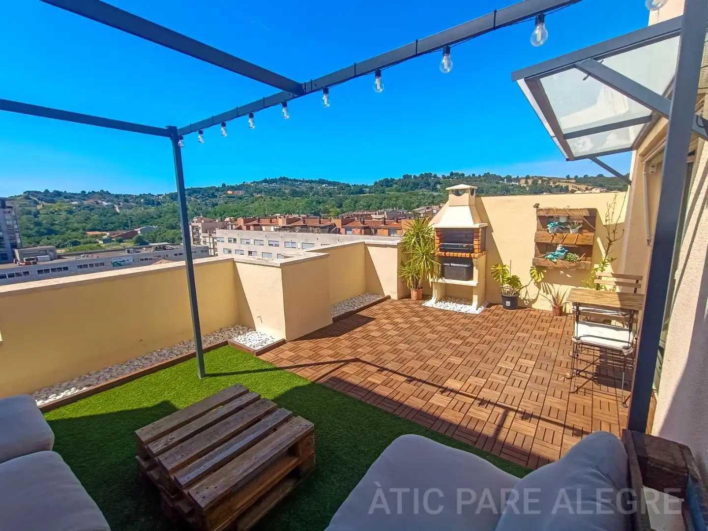 Ático en venta en Rambleta del Pare Alegre, 60, La Cogullada Terraza de Ático en venta en Terrassa con Aire acondicionado, Calefacción y Parquet