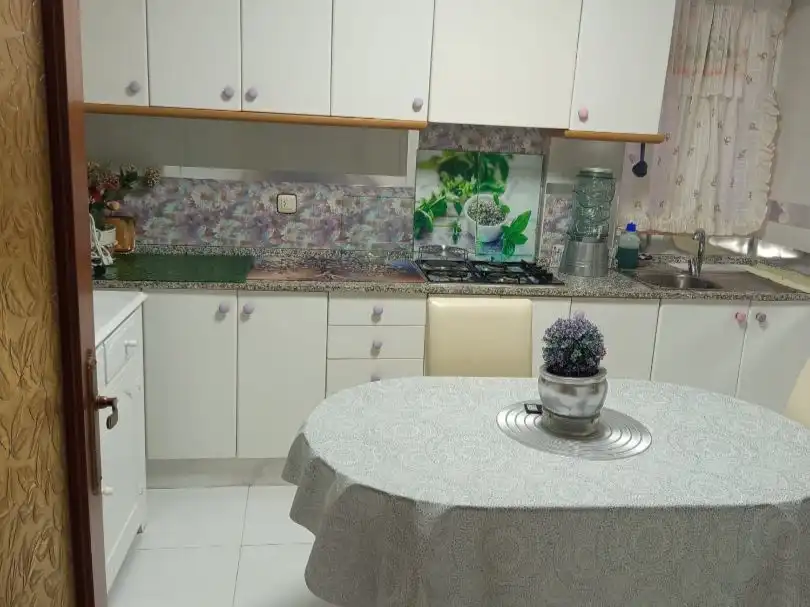 Piso de alquiler en Avenida Juan Carlos I, 96, Casco Antiguo Cocina de Piso de alquiler en Águilas con Amueblado y Balcón