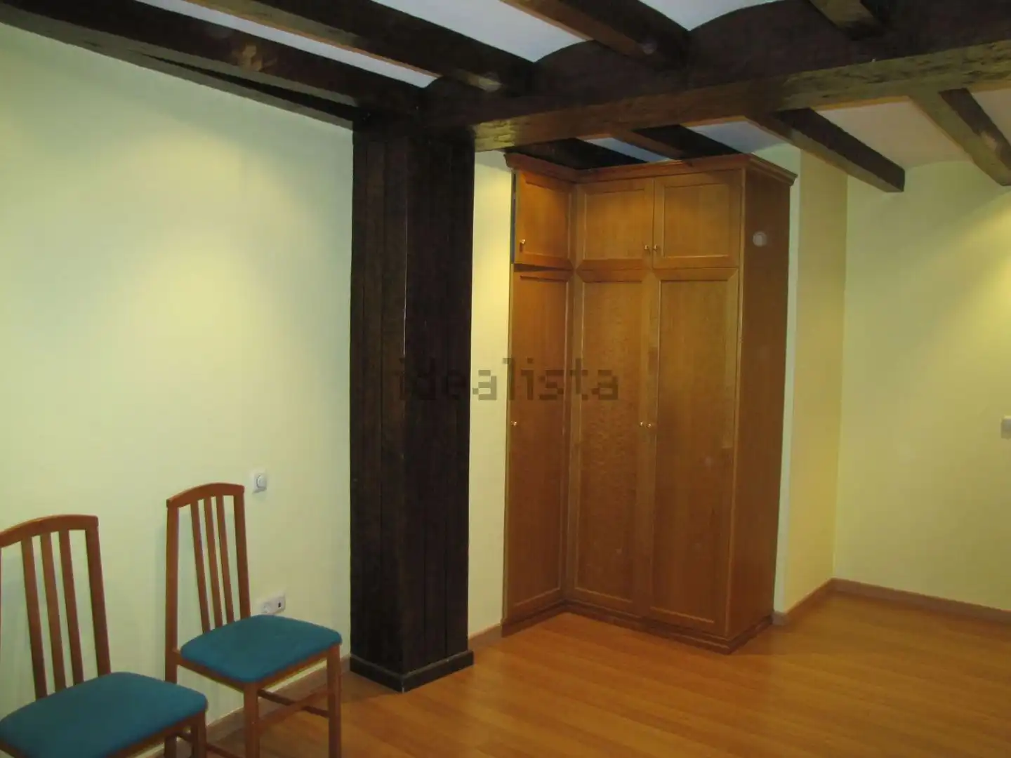 Wohnung zur Miete in Valle de Hecho mit Heizung, Parkett und Terrasse