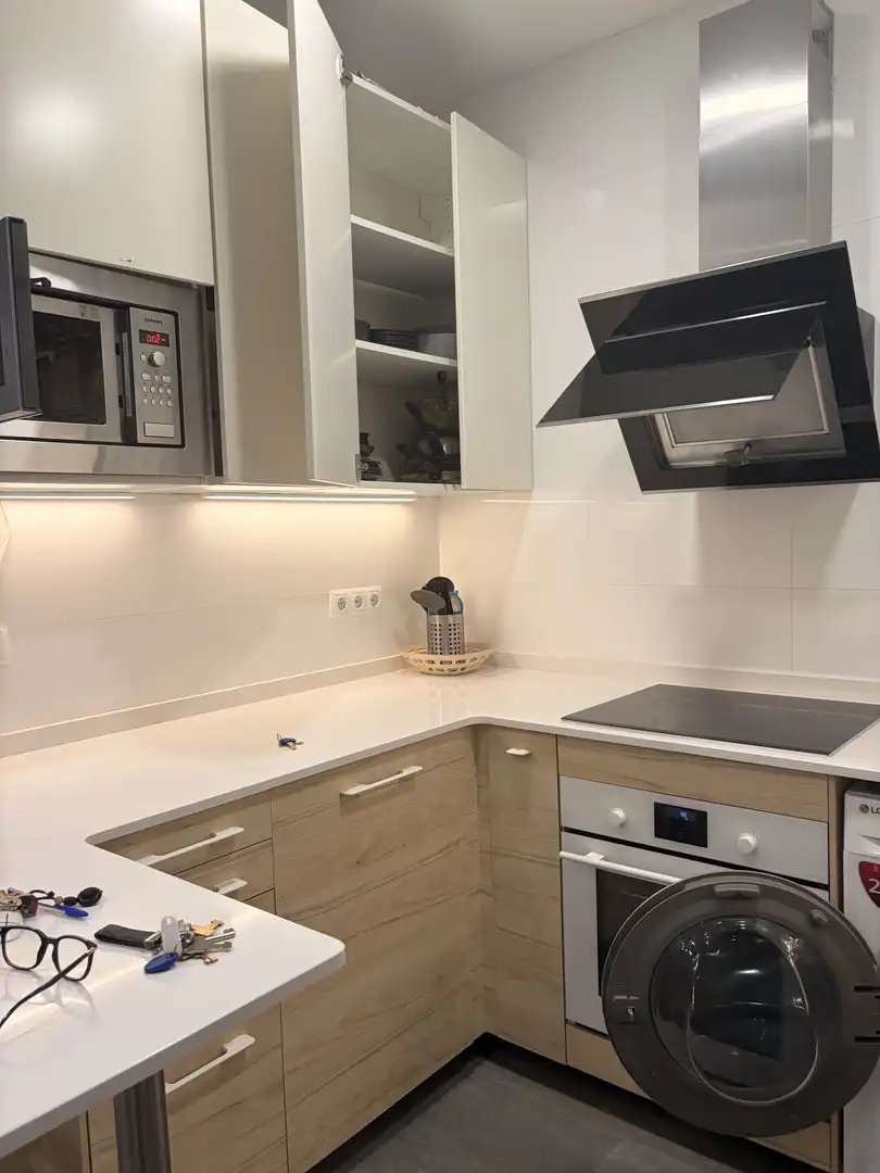 Piso de alquiler en Avinguda del Paral·lel, El Raval Cocina de Piso de alquiler en Barcelona