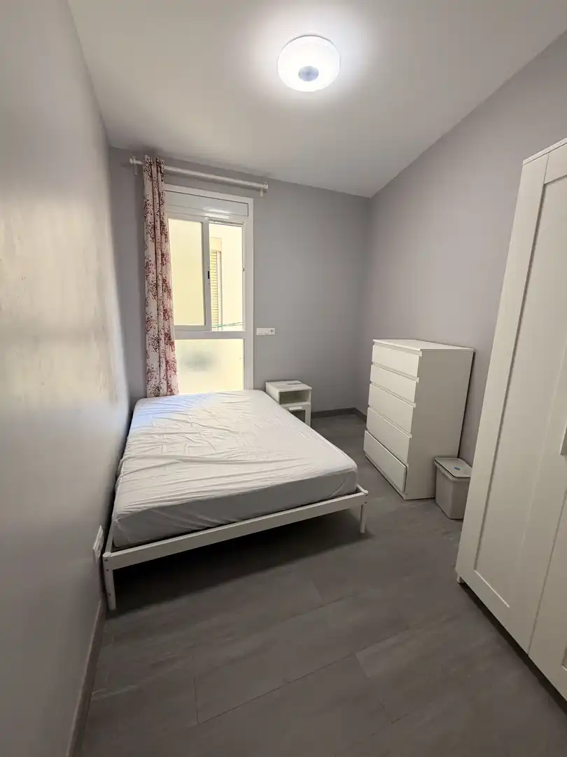 Piso de alquiler en Avinguda del Paral·lel, El Raval Habitación de Piso de alquiler en Barcelona