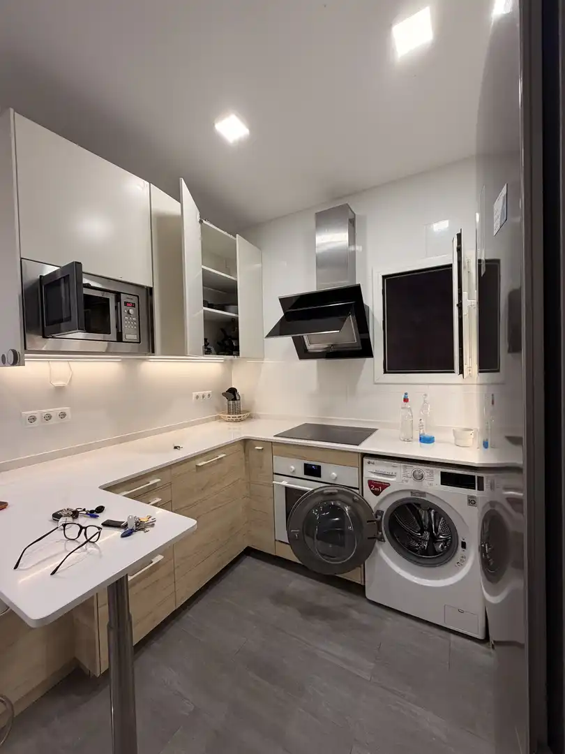 Piso de alquiler en Avinguda del Paral·lel, El Raval Cocina de Piso de alquiler en Barcelona