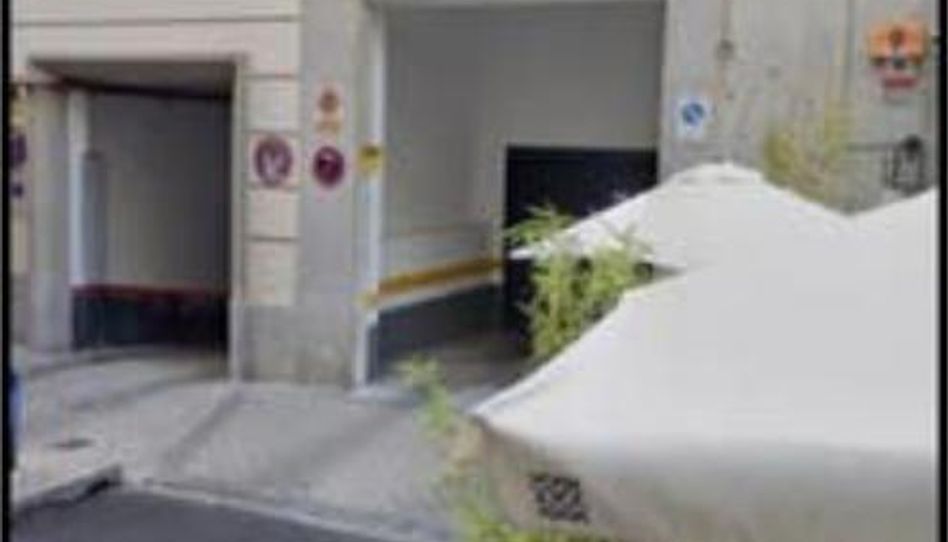 Garage for rent in Castellana, Madrid Capital - image 1 Photo 1 of Garage for rent in Castellana, Madrid Capital