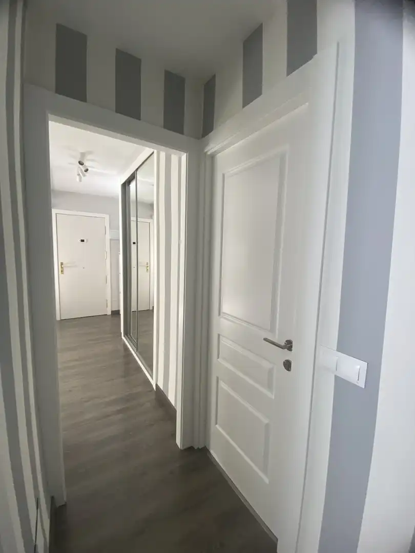 Piso en venta en Calle del Camino de los Vinateros, 33, Media Legua Piso en venta en Madrid con Aire acondicionado, Calefacción y Trastero
