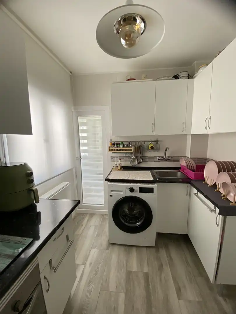 Piso en venta en Calle del Camino de los Vinateros, 33, Media Legua Cocina de Piso en venta en Madrid con Aire acondicionado, Calefacción y Trastero