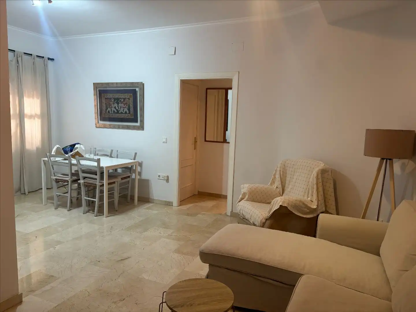 Flat for rent in Calle Valme, 10, La Buhaira Living room of Flat for rent in Sevilla with Air Conditioner, Furnished and Community parking