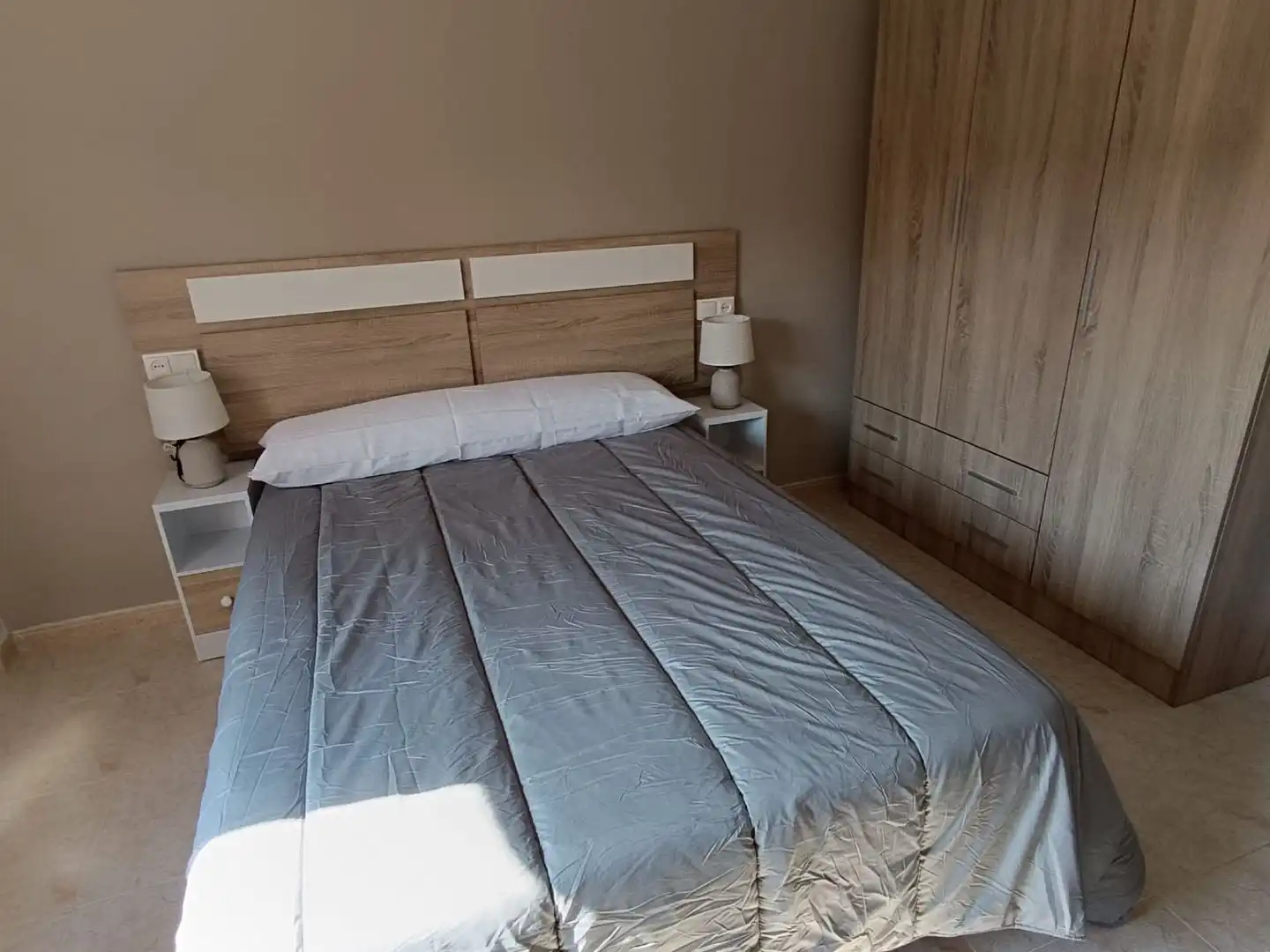 Flat for rent in Calle Galileo, 12, Garrido Sur Bedroom of Flat for rent in Salamanca Capital with Balcony
