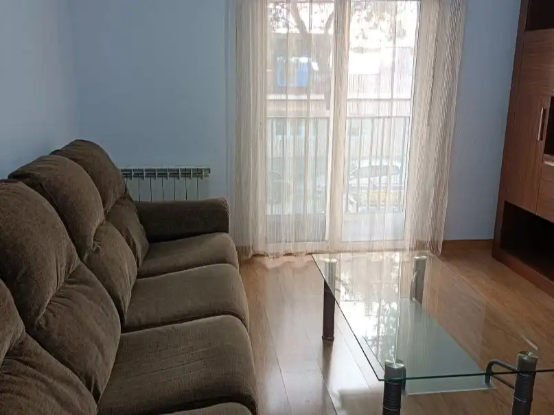 Piso de alquiler en Plaza de Gallur, 7, La Paz Sala de estar de Piso de alquiler en Zaragoza con Aire acondicionado, Calefacción y Parquet