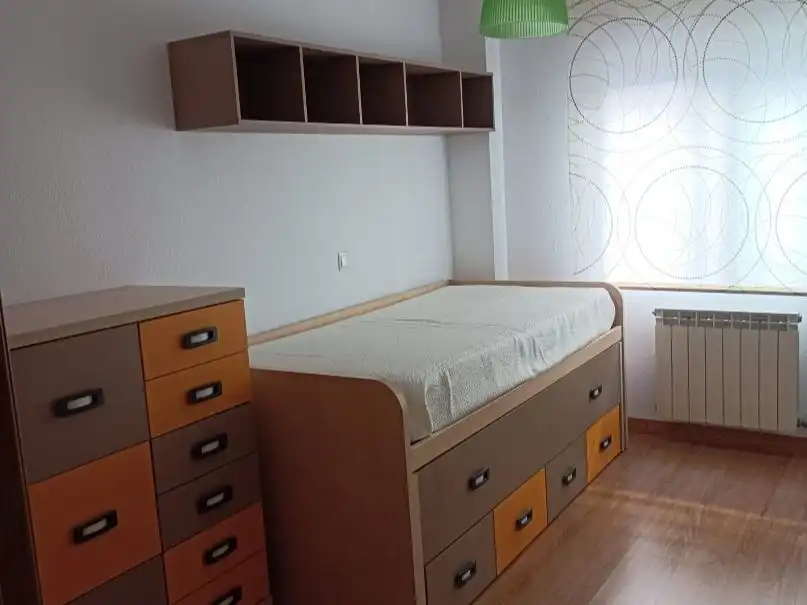 Piso de alquiler en Plaza de Gallur, 7, La Paz Habitación de Piso de alquiler en Zaragoza con Aire acondicionado, Calefacción y Parquet