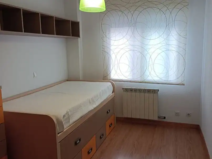 Piso de alquiler en Plaza de Gallur, 7, La Paz Habitación de Piso de alquiler en Zaragoza con Aire acondicionado, Calefacción y Parquet