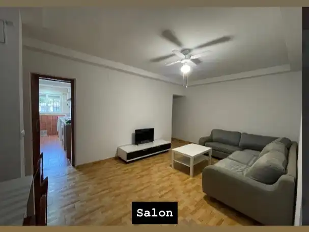 Piso en venta en Plaza Tercio de Flandes, 4, El Carmen Sala de estar de Piso en venta en San Fernando con Trastero y Amueblado