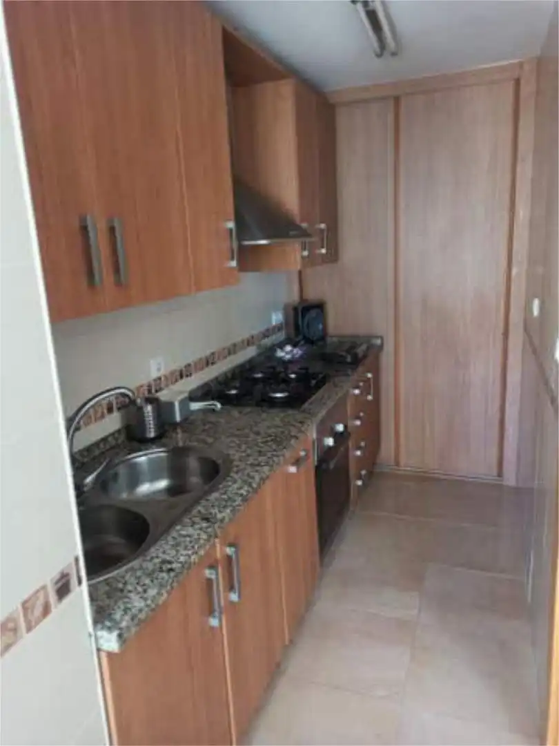 Piso de alquiler en Astilleros - La Paz - Loreto - El Corte Inglés Cocina de Piso de alquiler en Cádiz con Jardín privado y Amueblado