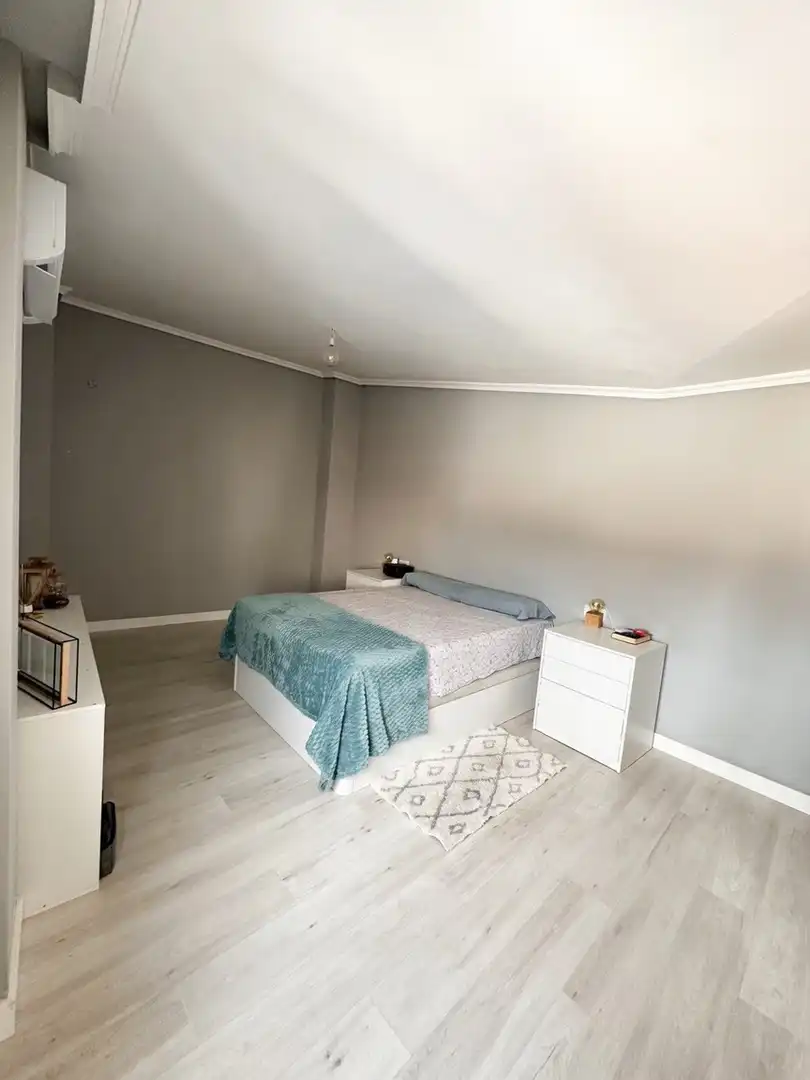 Wohnung zum Verkauf in Calle Adamaditas, 4, Centro Ciudad Schlafzimmer von Wohnung zum Verkauf in Plasencia mit Klimaanlage und Terrasse