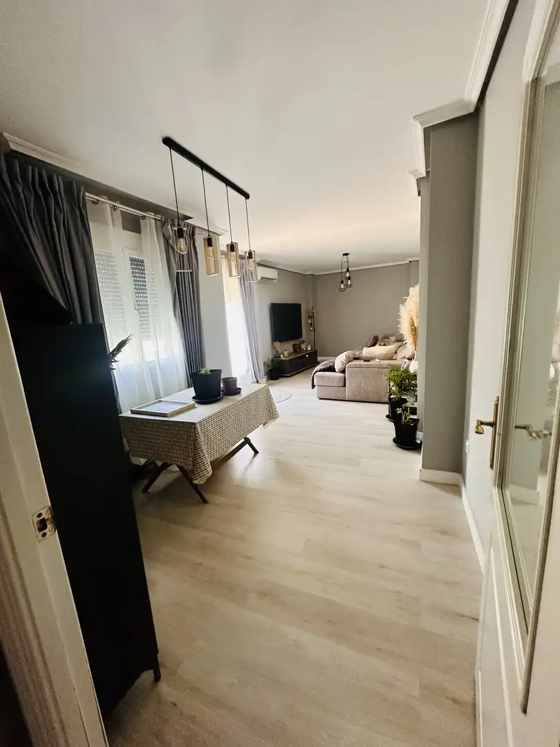 Wohnung zum Verkauf in Calle Adamaditas, 4, Centro Ciudad Wohnzimmer von Wohnung zum Verkauf in Plasencia mit Klimaanlage und Terrasse
