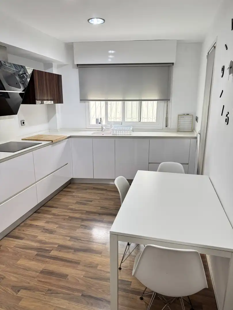 Flat for rent in Calle Muñoz de la Peña, 7, San Andrés - San Antolín Kitchen of Flat for rent in Murcia with Air Conditioner, Parquet flooring and Furnished