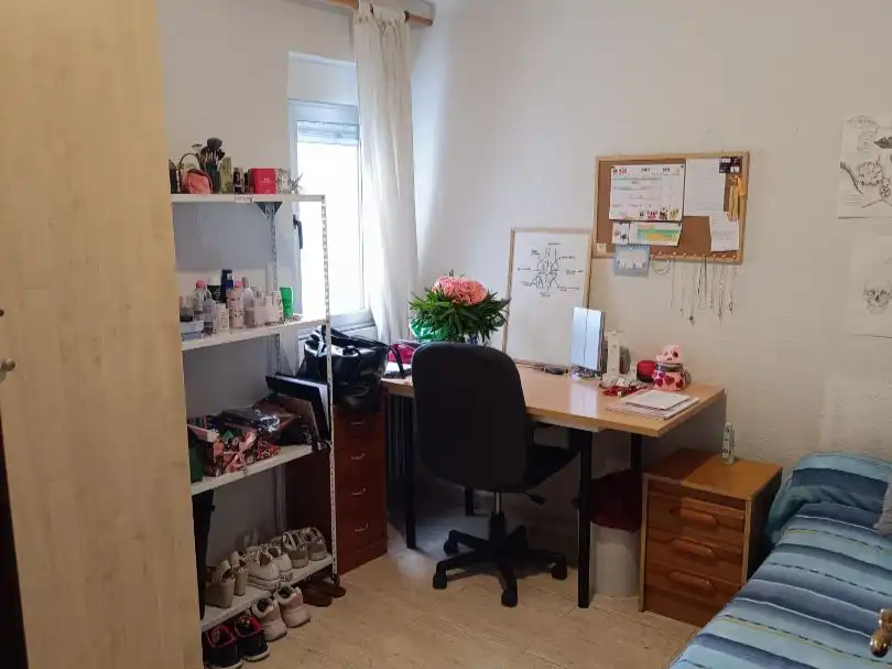 Zimmer in Paseo de San Vicente, 52, La Platina- Hospital - Campus Wohnung zur untervermieten in Salamanca mit Heizung, Möbliert und Balkon
