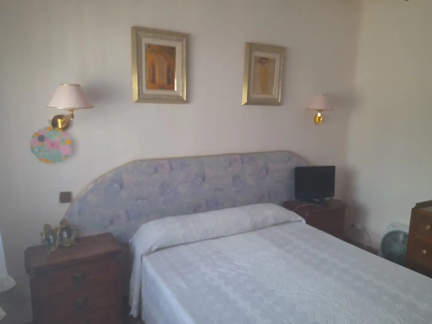 Casa o xalet en venda a Callejón Callejuela, 18, Iriépal - Taracena - Valdenoches Dormitori de Casa o xalet en venda en Guadalajara amb Jardí privat, Terrassa i Piscina