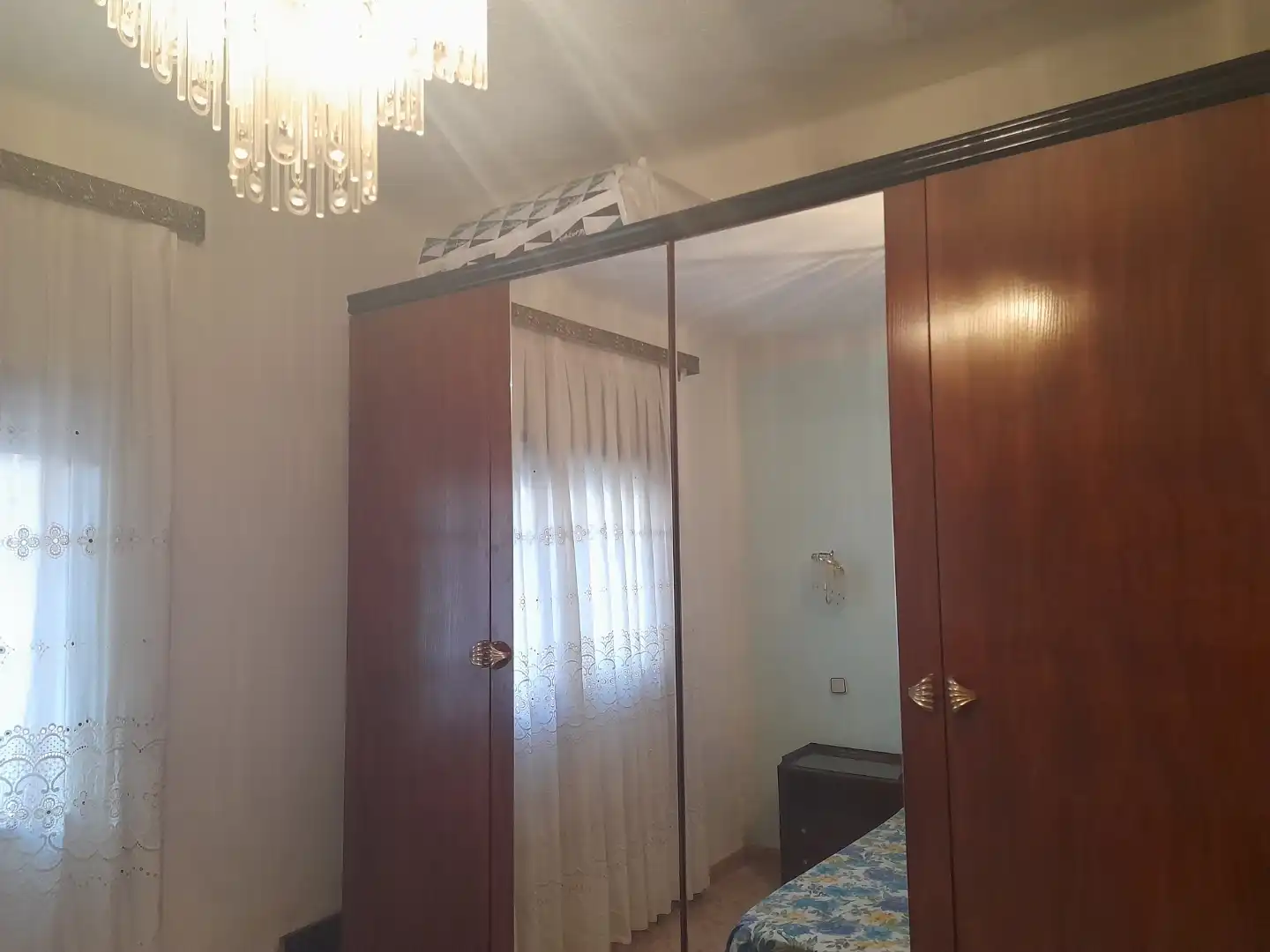 Casa o xalet en venda a Callejón Callejuela, 18, Iriépal - Taracena - Valdenoches Dormitori de Casa o xalet en venda en Guadalajara amb Jardí privat, Terrassa i Piscina
