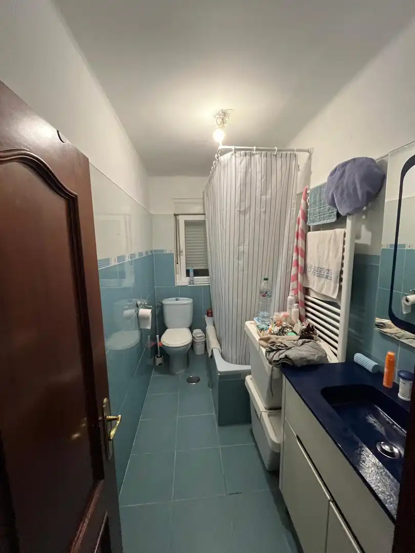 Flat for sale in Calle Velázquez, 5, Teatinos - Los Prados Bathroom of Flat for sale in Oviedo with Balcony