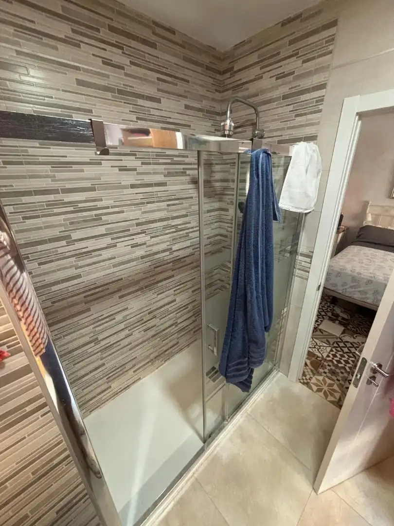 Flat for rent in Calle Guadalimar, 8, Pedro Salvador - Las Palmeritas Bathroom of Flat for rent in Sevilla