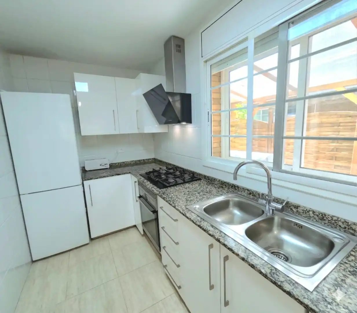 Casa o xalet en venda a Carrer Artur Martorell, 7, Regueral - Prat d'en Forés Cuina de Casa o xalet en venda en Cambrils amb Aire condicionat, Terrassa i Piscina