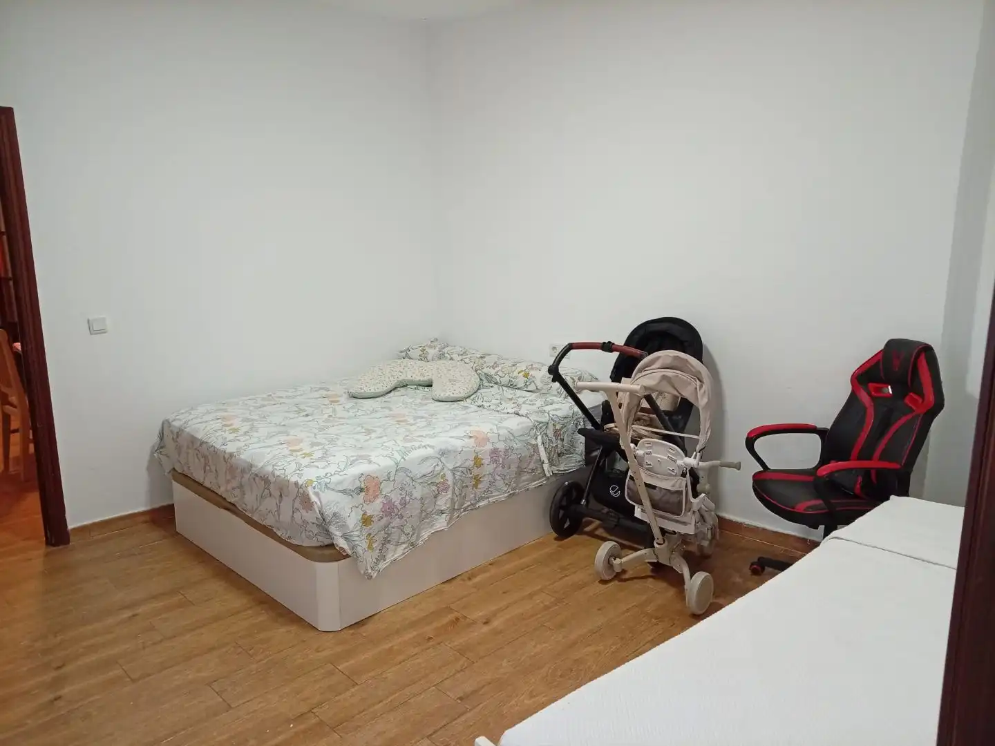 Erdgeschoss zum Verkauf in Calle Escopeteros, 14, Casco Antiguo Schlafzimmer von Erdgeschoss zum Verkauf in Algeciras mit Terrasse, Abstellraum und Möbliert