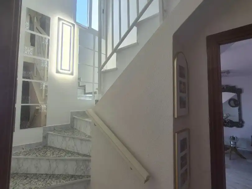 Piso en venta en Avenida General López Domínguez, 4, Los Jardines de Marbella - La Ermita Piso en venta en Marbella con Aire acondicionado, Jardín privado y Terraza