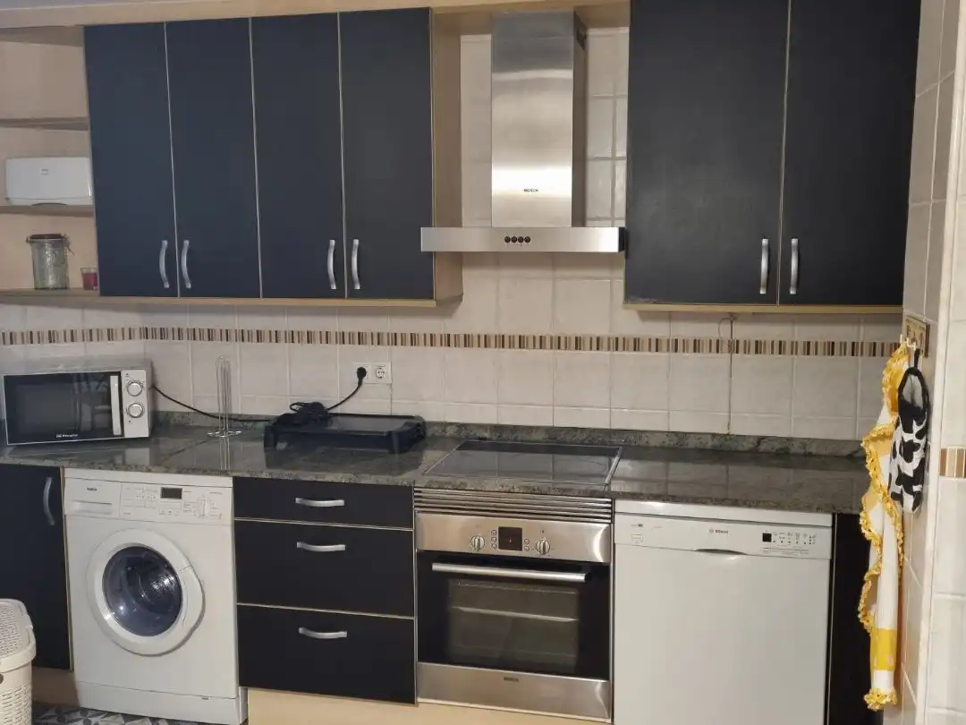 Piso de alquiler en Calle Jovellanos, 1, Barrio del Centro Cocina de Piso de alquiler en Gijón con Calefacción, Parquet y Amueblado