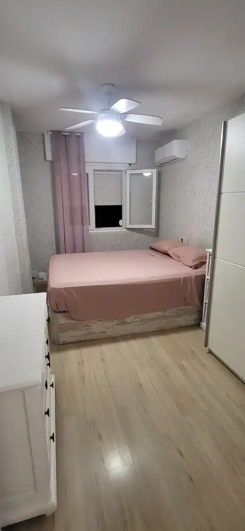 Flat for rent in Carrer dels Ocells, 20, Son Cotoner Bedroom of Flat for rent in Palma de Mallorca with Air Conditioner, Parquet flooring and Terrace