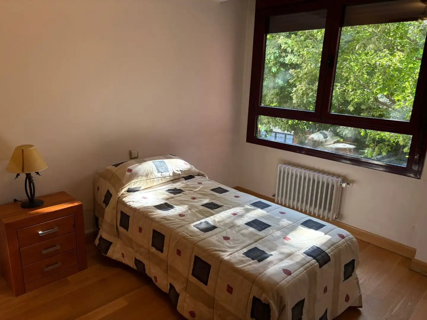 Piso en venta en Gran Vía de Hortaleza, 63, Pinar del Rey Habitación de Piso en venta en Madrid con Aire acondicionado, Calefacción y Parquet