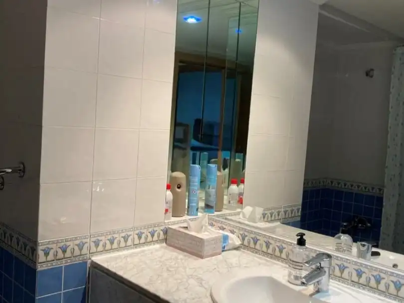 Piso en venta en Gran Vía de Hortaleza, 63, Pinar del Rey Baño de Piso en venta en Madrid con Aire acondicionado, Calefacción y Parquet