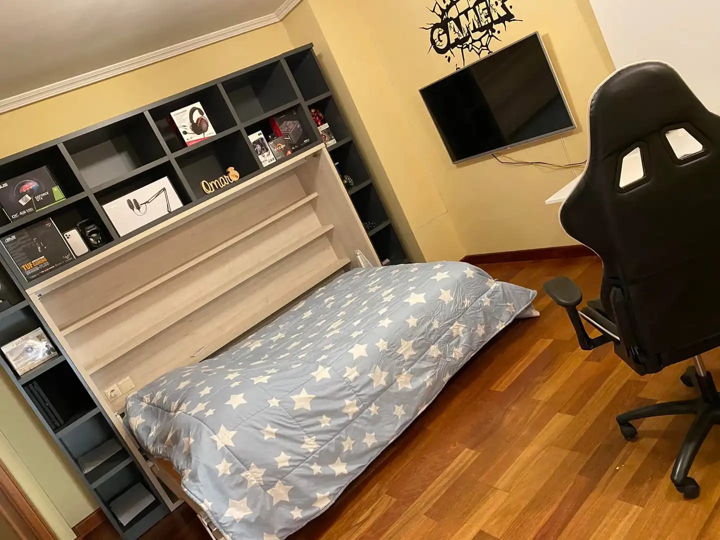 Casa o chalet en venta en Calle Emilia Pardo Bazán, 40, Hervencias Habitación de Casa o chalet en venta en Ávila Capital con Terraza y Balcón
