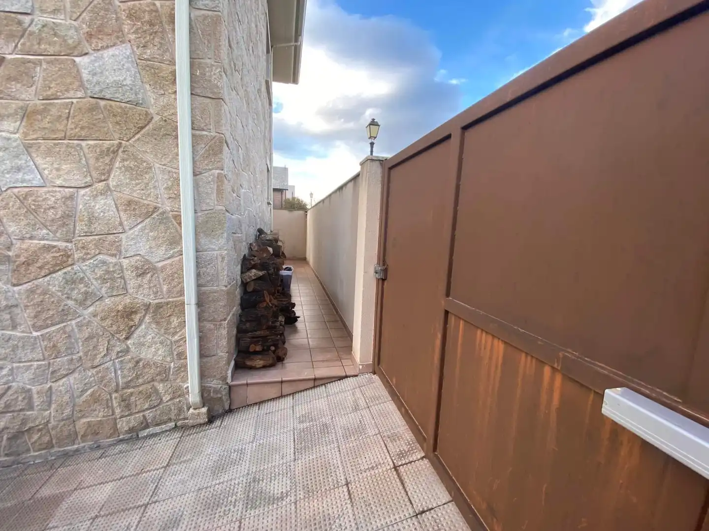 Casa o chalet en venta en Calle Emilia Pardo Bazán, 40, Hervencias Terraza de Casa o chalet en venta en Ávila Capital con Terraza y Balcón