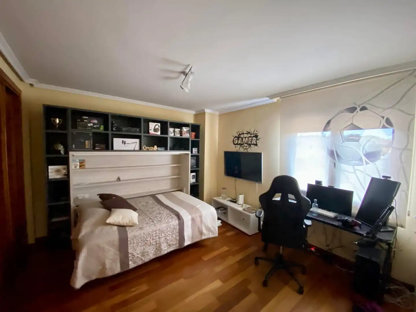 Casa o chalet en venta en Calle Emilia Pardo Bazán, 40, Hervencias Habitación de Casa o chalet en venta en Ávila Capital con Terraza y Balcón