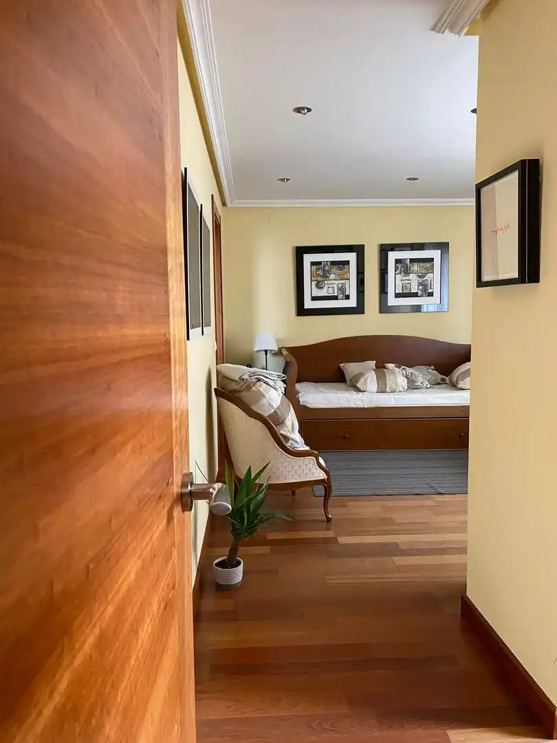 Casa o chalet en venta en Calle Emilia Pardo Bazán, 40, Hervencias Habitación de Casa o chalet en venta en Ávila Capital con Terraza y Balcón