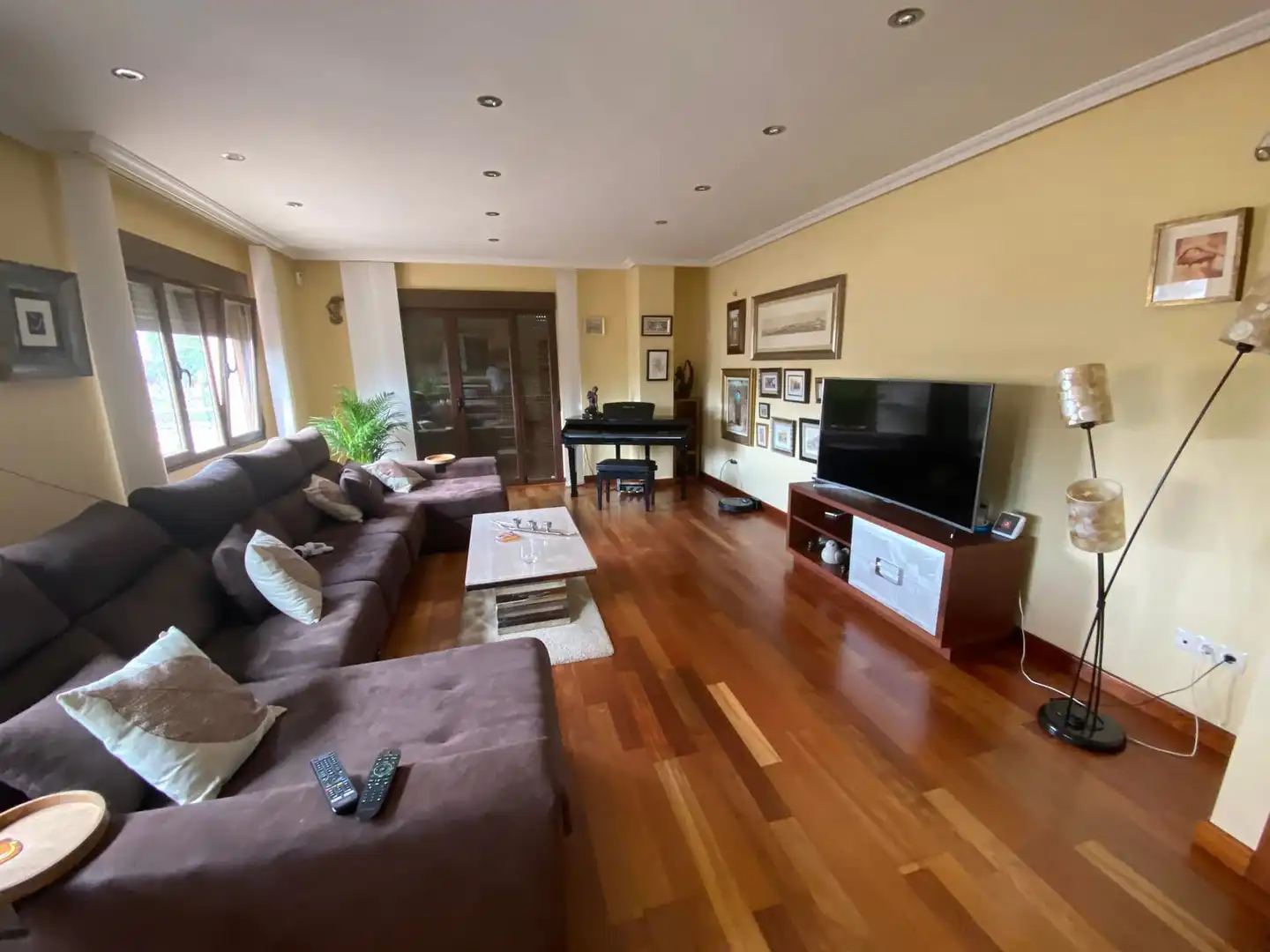 Casa o chalet en venta en Calle Emilia Pardo Bazán, 40, Hervencias Sala de estar de Casa o chalet en venta en Ávila Capital con Terraza y Balcón