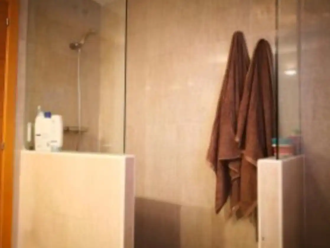 Houses for sale in Calle Constelación de Perseo, 20, Parla Este Bathroom of Houses for sale in Parla with Air Conditioner, Heating and Private garden