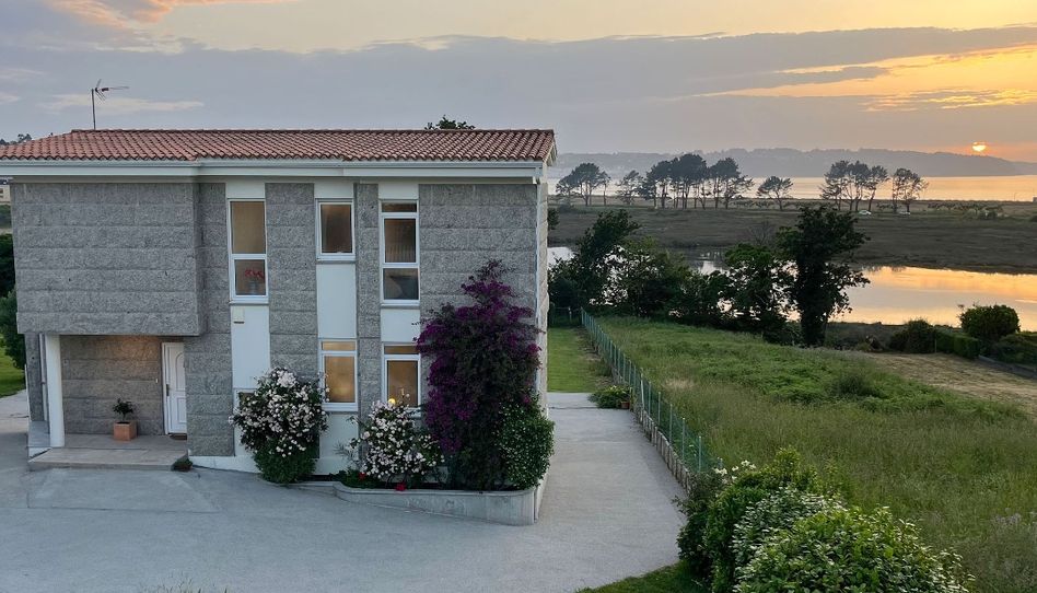 Casa o chalet en venta en Río Bañobre, 4, Miño, A Coruña - imagen 1 Foto 1 de Casa o chalet en venta en Río Bañobre, 4, Miño, A Coruña